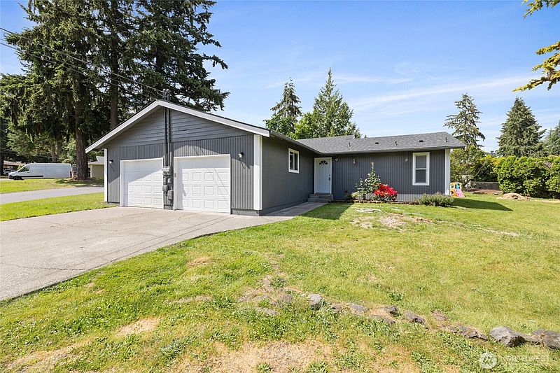 2nd image of 6616 6618 51st Avenue E