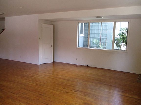 3rd image of 8023-27 Hollywood Blvd #8027