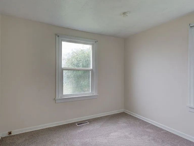 1190 SE 9th Ave — Photo 19