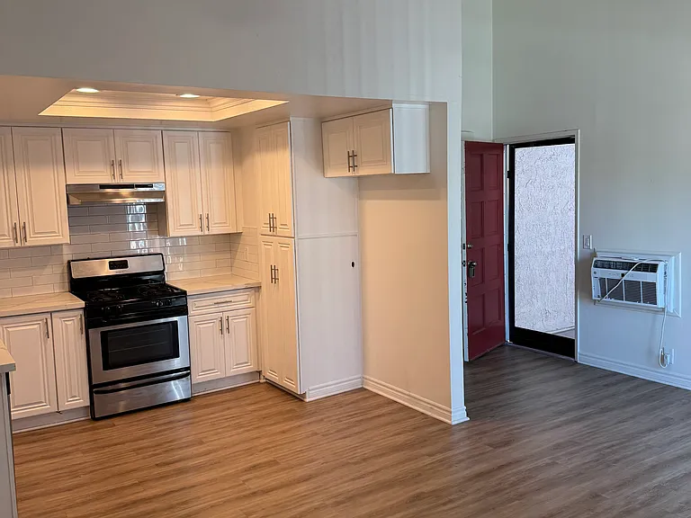 Briar Court — Photo 5