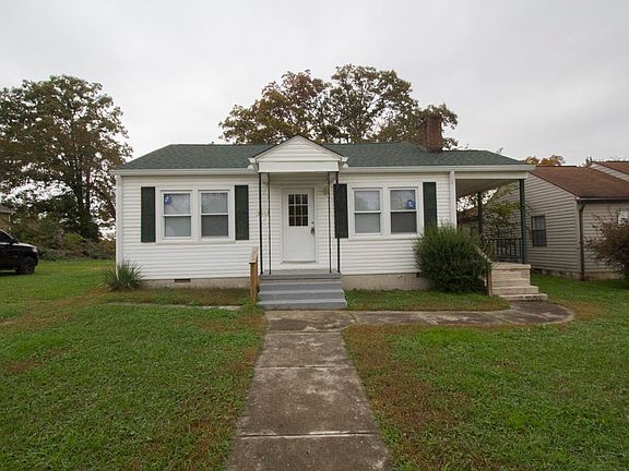 2nd image of 3611 Skyline Dr