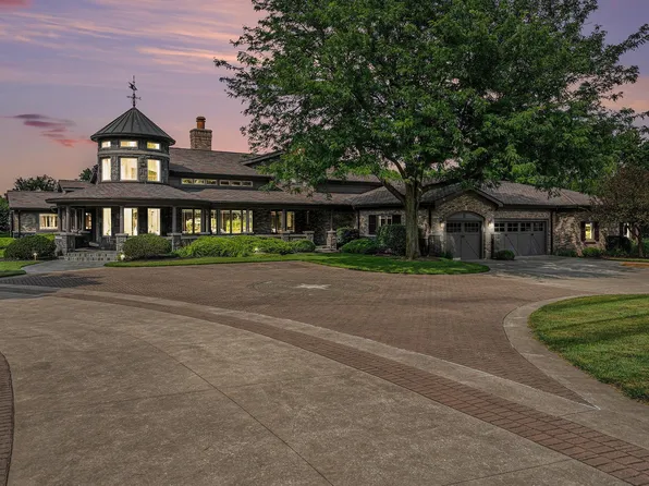 622 Bristol Ave, Middlebury, IN 46540