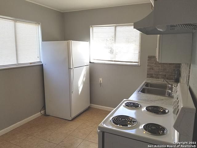 1st image of 2323 Arbor Pl