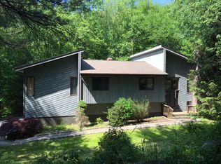 10 Field Rock Rd, Monroe, CT 06468