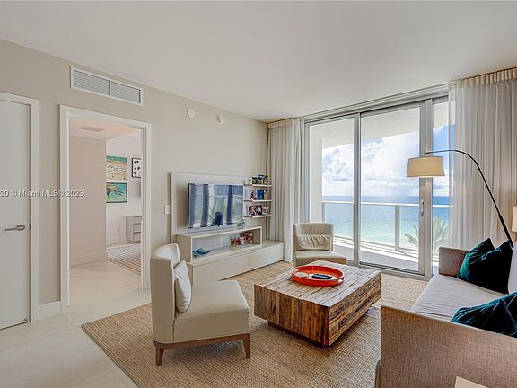 3rd image of 4111 S Ocean Dr #1105