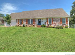 103 E 13th St, Mounds, OK 74047