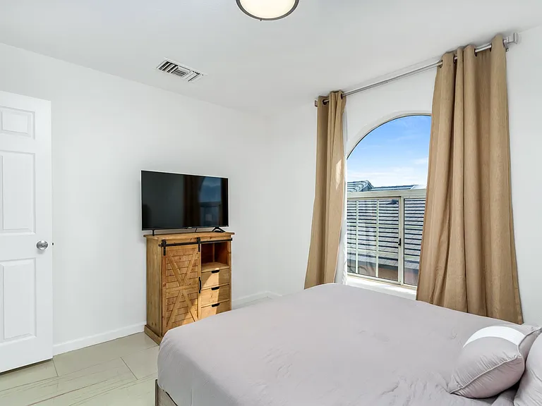 29886 Whispering Palms Trl — Photo 42