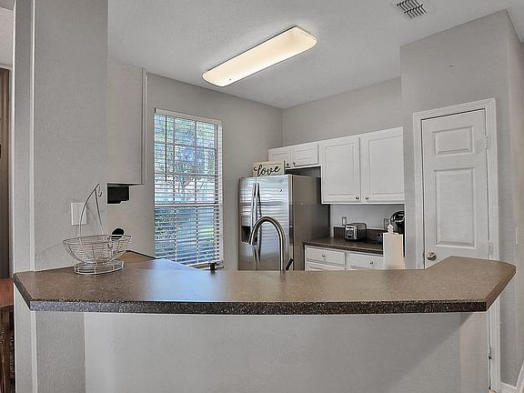 4th image of 13703 N Richmond Park Dr #3505