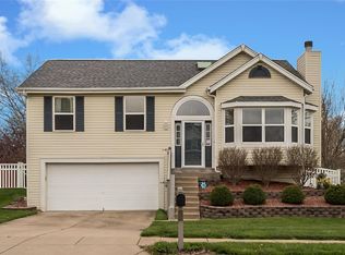 5000 Brittany Downs Dr, Saint Charles, MO