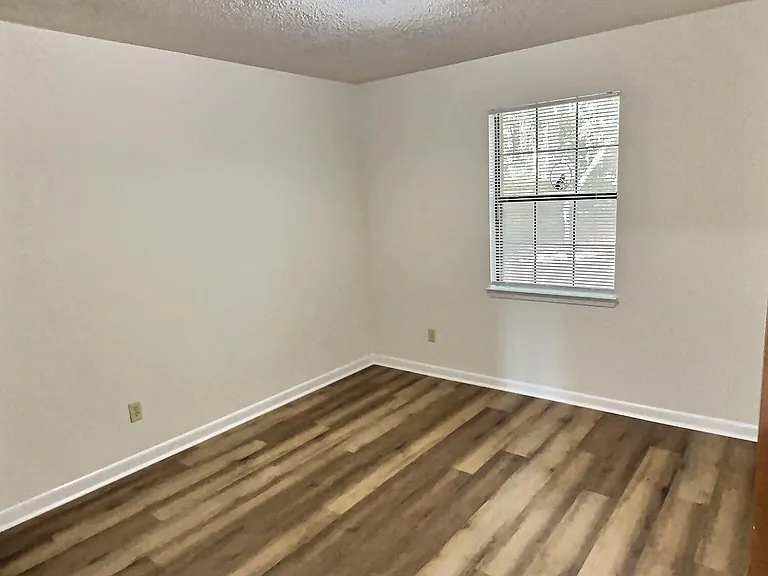 9216 Pointe Aux Chenes Rd — Photo 27