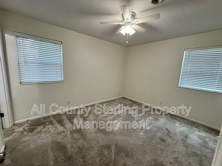 353 SE Olustee Ave — Photo 12
