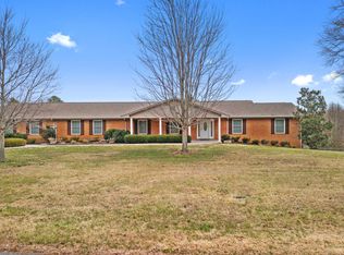 1245 S Heritage Dr, Maryville, TN 37803
