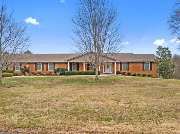 1245 S Heritage Dr, Maryville, TN 37803