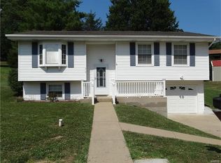 219 Clinton Dr, Herculaneum, MO 63048