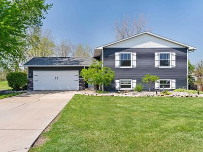 14043 Landings Way, Fenton, MI, 48430