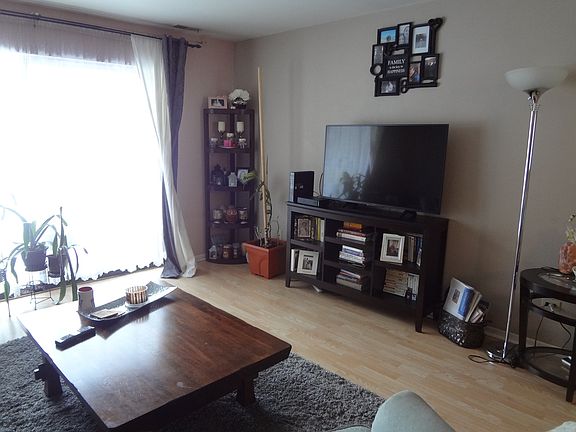 4th image of 1002 Castilian Ct APT 109