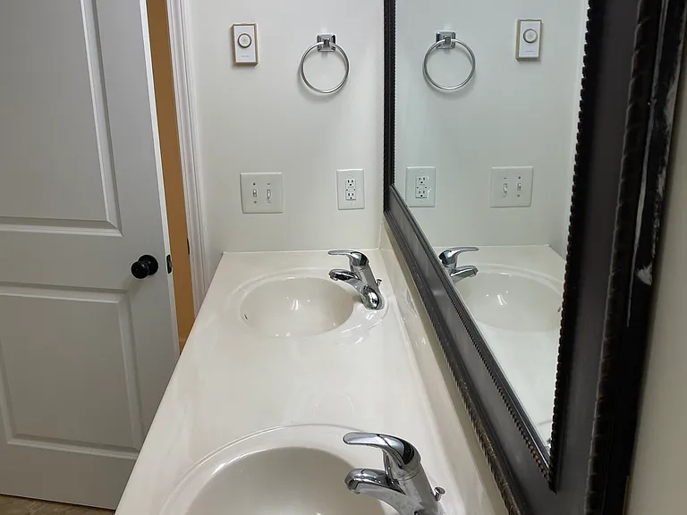 1220 Seminole Dr #2 — Photo 9