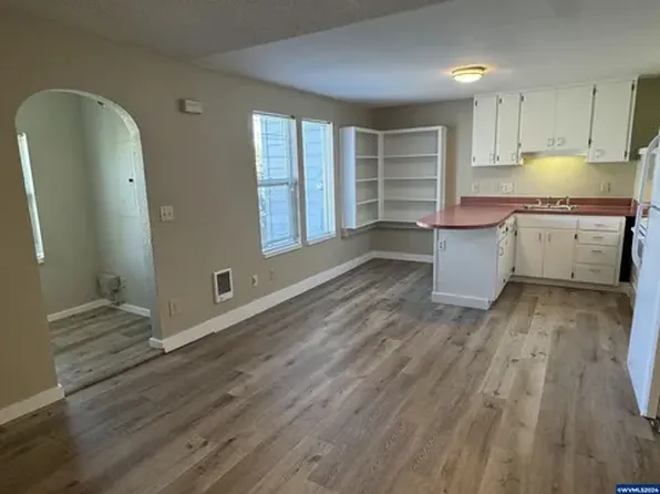 316 Warren St S #2, Monmouth, OR 97361