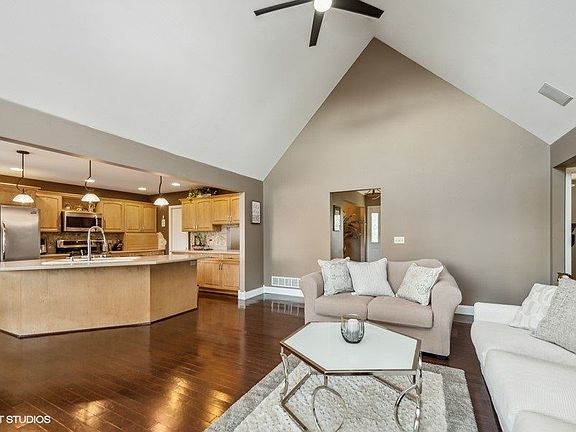 5th image of 4707 Patty Ln