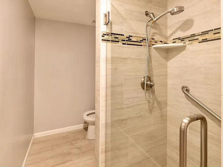 18351 Gum Tree Ln — Photo 11