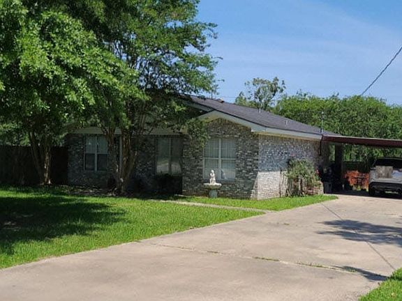 2nd image of 2515 W Landon Ln