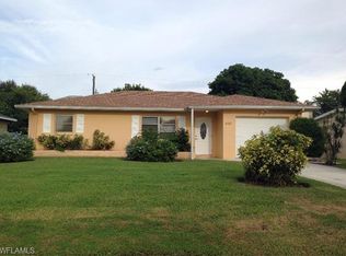 460 E Valley Dr, Bonita Springs, FL 34134