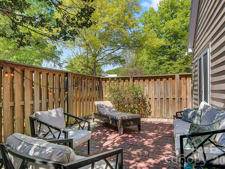 3700 Selwyn Farms Ln #4 — Photo 30