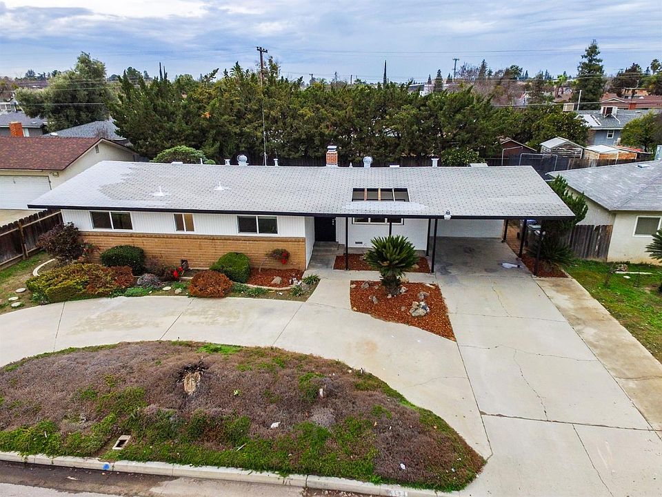 1st image of 5691 E Ashlan Ave
