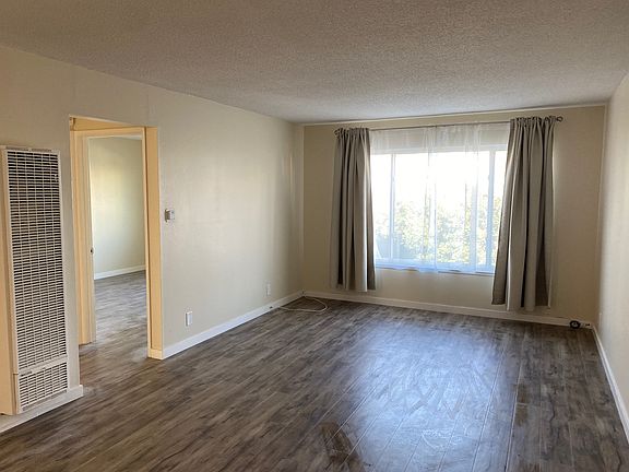 2nd image of 1252 48th Ave #3