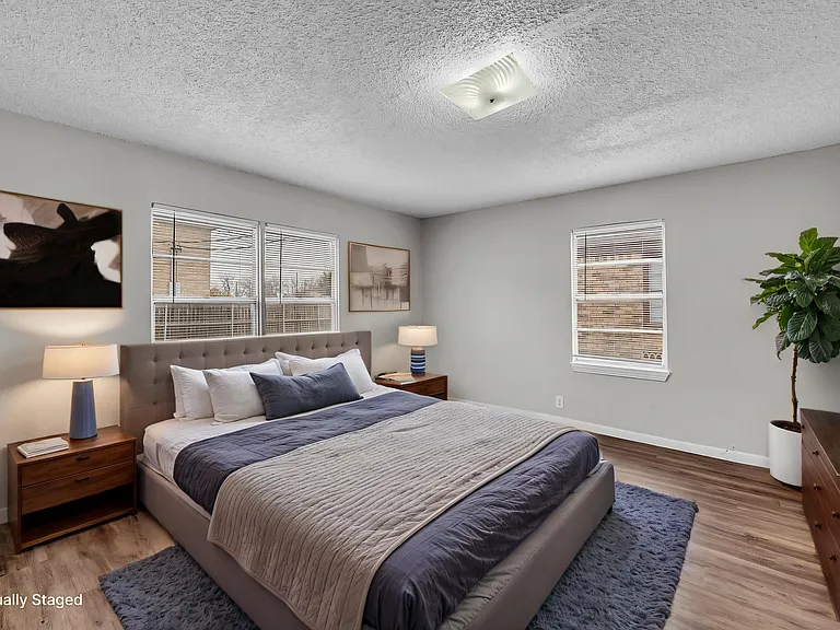 201 W Avenue G #201 — Photo 7