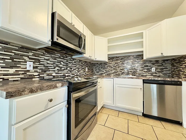 501 W Louisiana Ave #106 — Photo 4