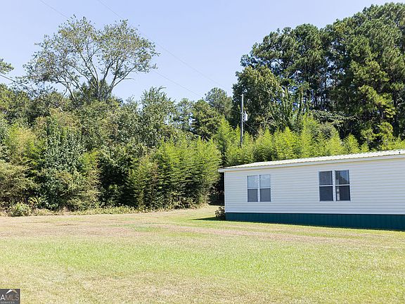 2nd image of 1818 Cannonville Rd