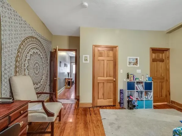 9 Sewall St, Roxbury, MA 02120