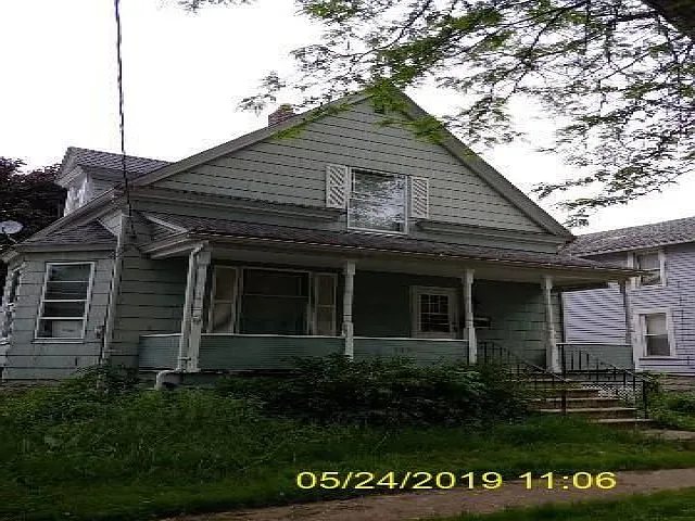 345 8th St photo 1