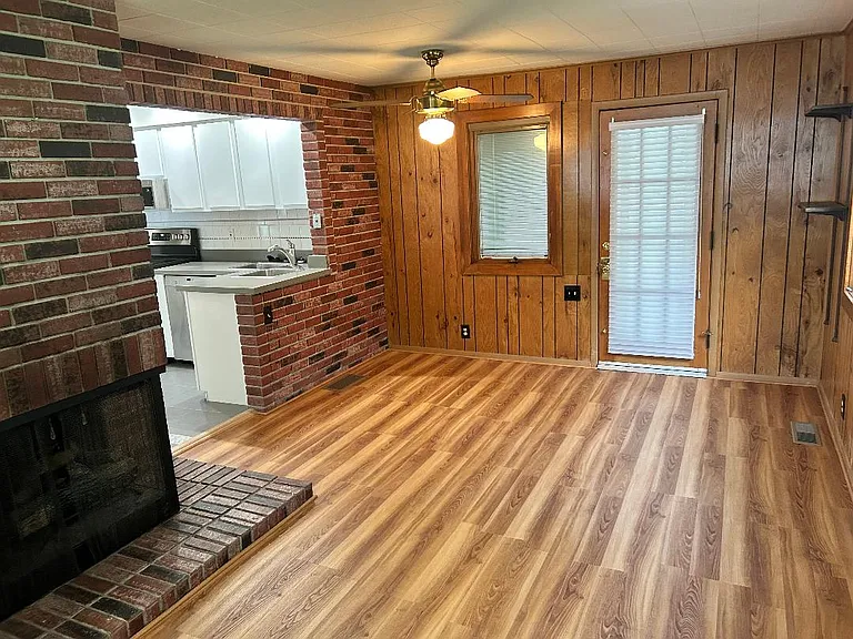 1148 Ashford Dr — Photo 41