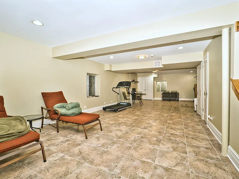 5044 Coyle Ave — Photo 39
