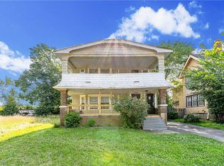 1593 Glenmont Rd, East Cleveland, OH 44118