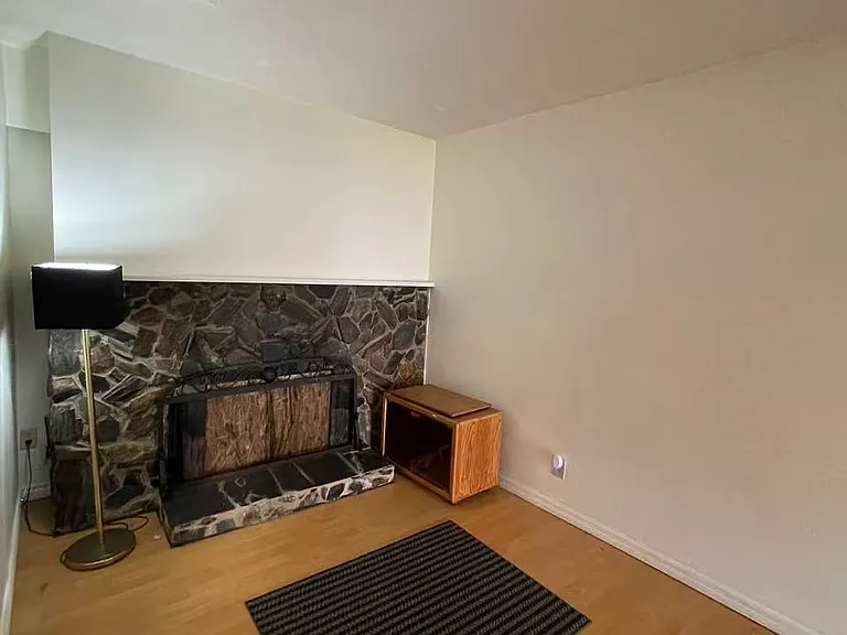16200 108th Ave — Photo 3