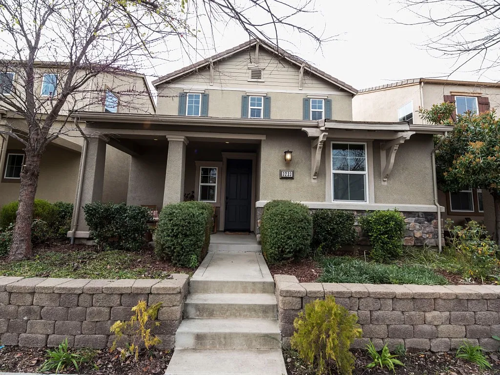 3233 Village Center Dr photo 1