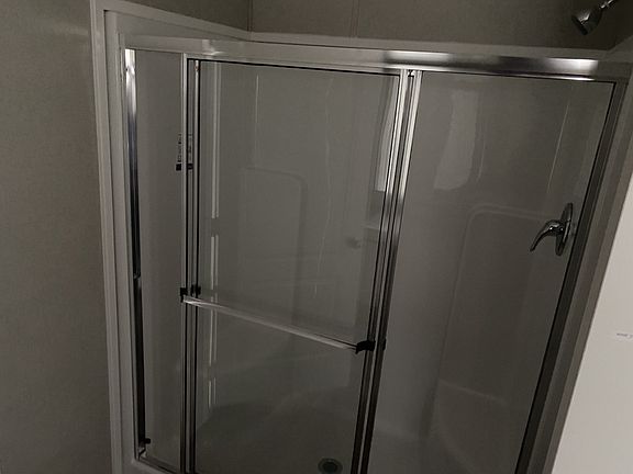 2nd image of 2 Willow Dr #83
