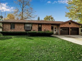 5892 Rosewood Ter, Lake View, NY 14085