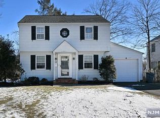 169 Forest Rd, Glen Rock, NJ 07452