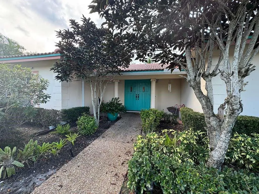 1 bed, 1.0 bath, 2767 sqft, $1,100 — Photo 1