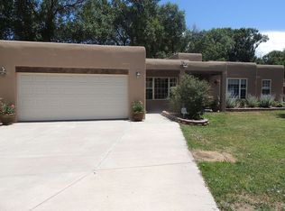1019 Los Arboles Cir, Espanola, NM 87532