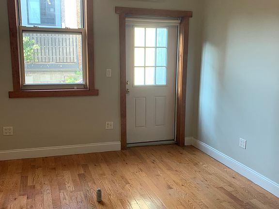 3rd image of 67 Richardson St APT 1R