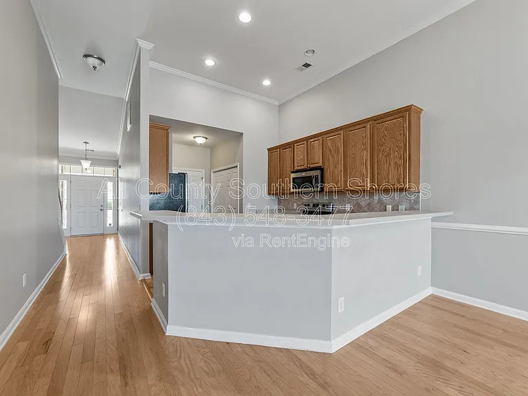 264 Viareggio Rd — Photo 15