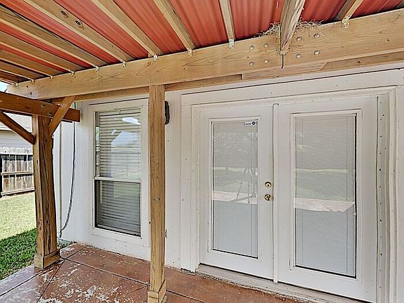 4th image of 3729 Velda Dr