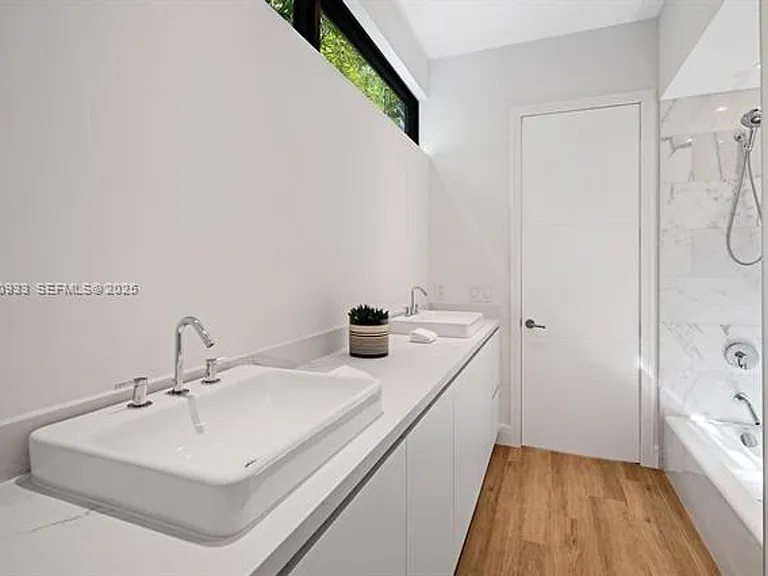 2984 Coconut Ave — Photo 28