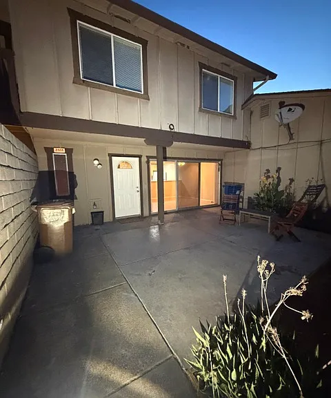 2608 Nevada Ln — Photo 2