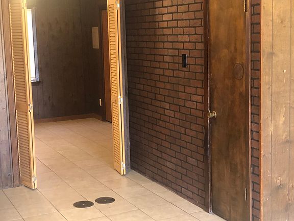2nd image of 5300 Jeff Davis Dr APT 107